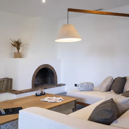 Bord De Avec Piscine Villa *