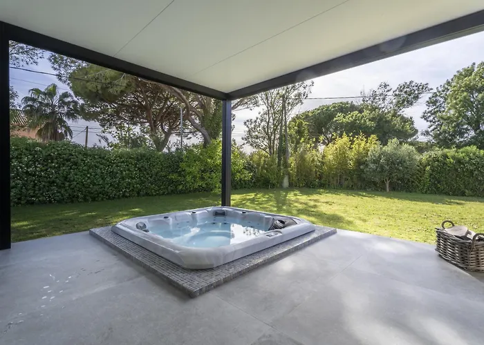 Bord De Avec Piscine *