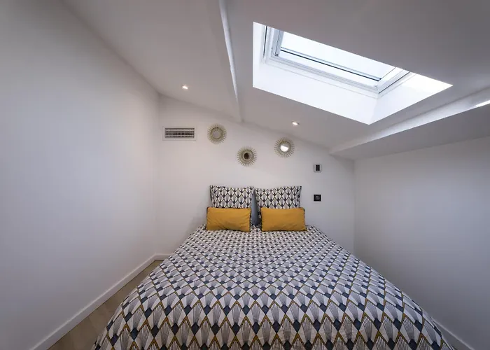 Bord De Avec Piscine *