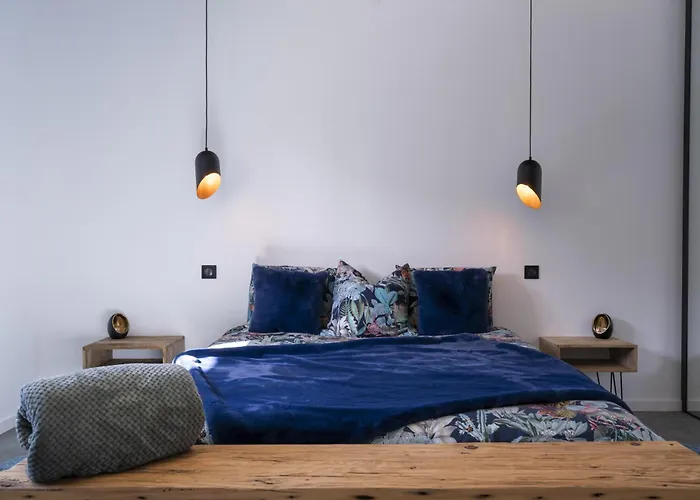 Bord De Avec Piscine Hyères