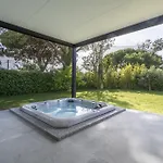 Bord De Avec Piscine *
